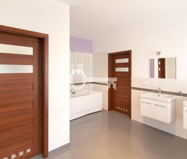 Warszawa, Wilanów, Warszawa, Wilanów - Zdjęcie 3