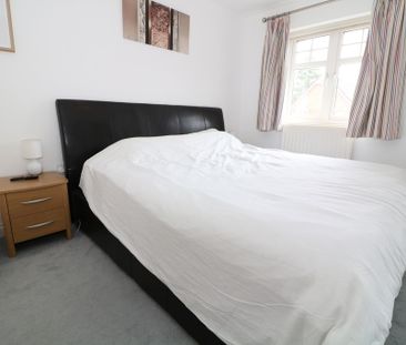 Westlees Close North Holmwood, Dorking - 2 bedrooms Property for le... - Photo 4