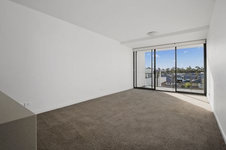 A beautifully presented apartment situated in the heart of Norwest. - Photo 3