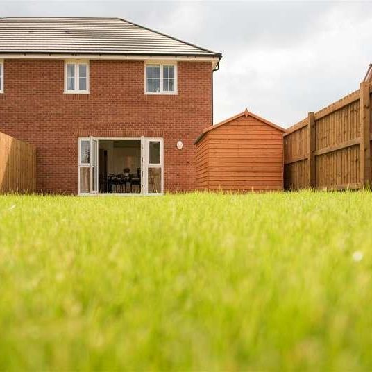 Pilkington Way, Cradley Heath, B64 - Photo 1