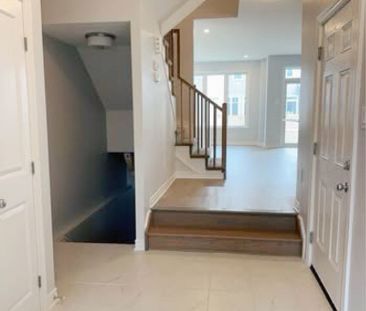For Lease - 704 Pipit Lane, Barrhaven, Ontario - Photo 1