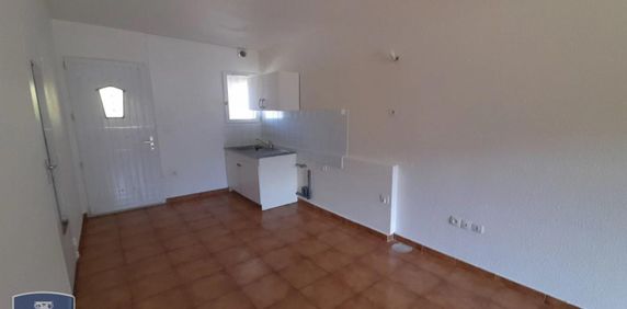 Location Appartement 1 pièce 27m² CHATEAUNEUF LES MARTIGUES 13220 - Photo 2
