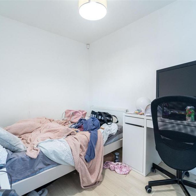 6 bedroom house to rent - Photo 1