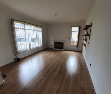 1/10 Binalong Avenue, Chadstone VIC 3148 - Apartment For Rent | Domain - Photo 6