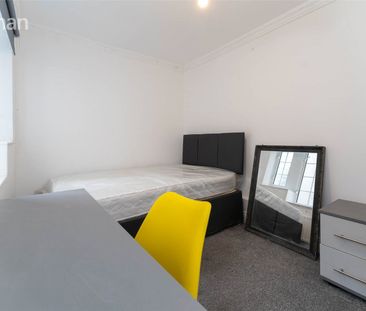 5 bedroom house to rent - Photo 1