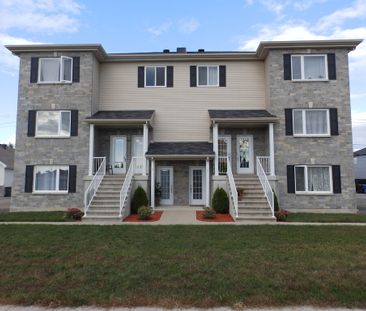 Logement 4 1/2 1 E étage Style Condo - Photo 2