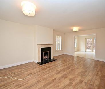 1 Grangewood Chase, Dundonald, Belfast, BT16 1HW - Photo 1