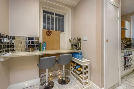 4 Bed Flat, Hyde Park Mansions, NW1 - Photo 4