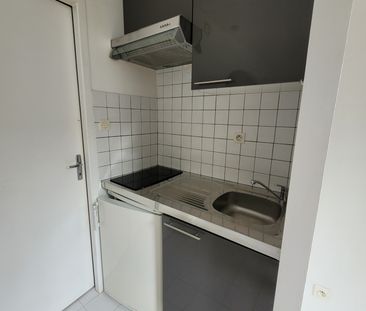 Location Appartement 1 pièce 21m² AUCH 32000 - Photo 3