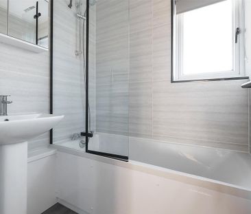 3 bedroom terraced house to rent - Photo 6