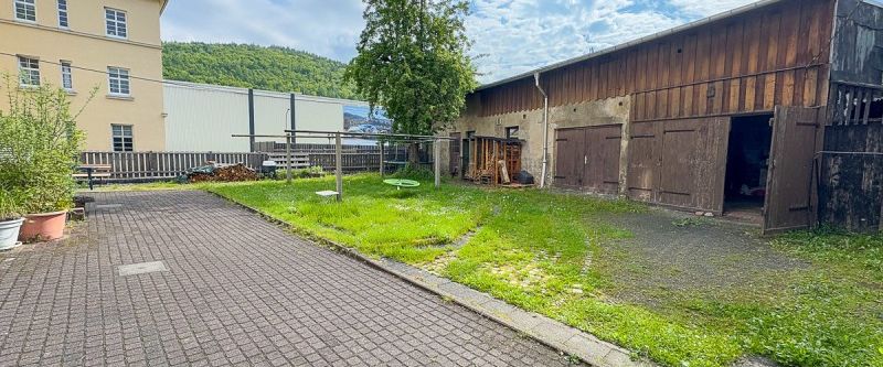 Schicke 4-Raum-Wohnung mit Balkon in zentraler Lage von Schwarzenberg - Photo 1