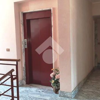 Bilocale in affitto - Photo 2