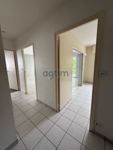 Location Appartement 2 pièces 50m² MONTAIGU VENDEE 85600 - Photo 5