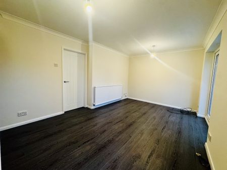 Adnitt Road, Rushden - Photo 2