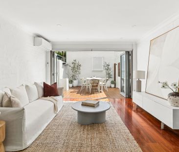 A spacious, light-filled inner city haven - Photo 1