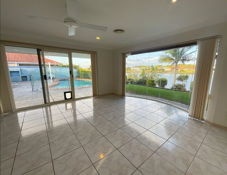 33 Glenwater Crescent, Helensvale, QLD 4212 - Photo 3