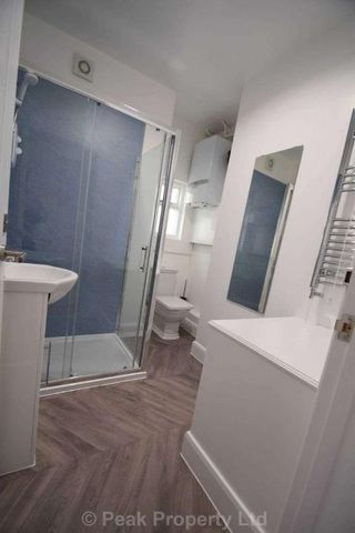 ??????????????students????????????? All Rooms Available! Student House Share -, Wimborne Road, Southend On Sea, SS2 - Photo 2