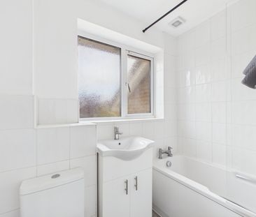 4 bedroom House in Cadwell Drive, Maidenhead - Photo 6