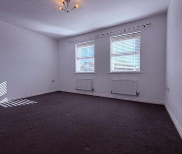 4 bedroom terraced house to rent - Photo 1