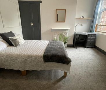 1 bedroom in a house share to rent - Photo 5
