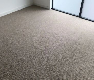 “Contemporary Luxury Townhouse with city views at Port Melbourne” - Photo 2