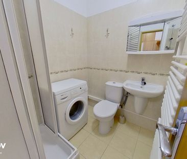 Pronájem bytu 1+kk 28 m² - Fotografie 3