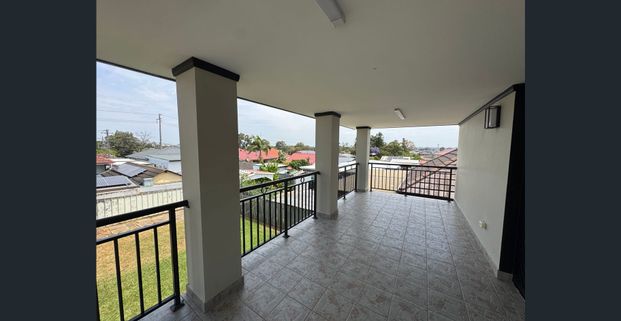 🏡 Beautiful Family Home in a Peaceful Location - Photo 1