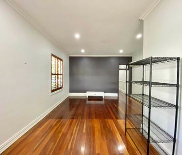121 Bruce Street, Cooks Hill - Photo 3
