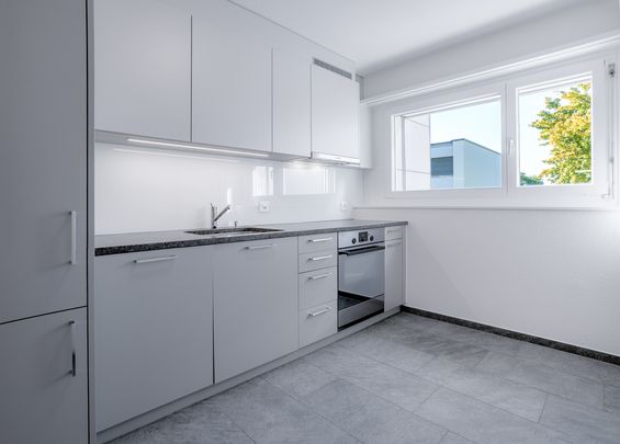 Zentrale Wohnung in Effretikon - Photo 1