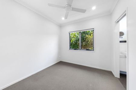 Modern Duplex on Buderim - Photo 2