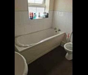 Room in a Shared House, Shoreham Street, S2 - Photo 6