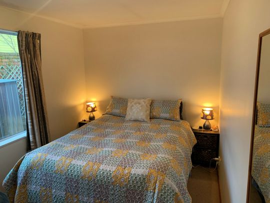 Sun, space and convenience - Photo 1