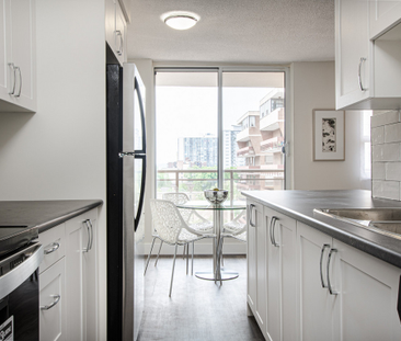 43 Forest Ave - Photo 5 | Rentumo