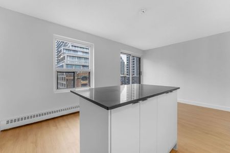 145 York St - Photo 5