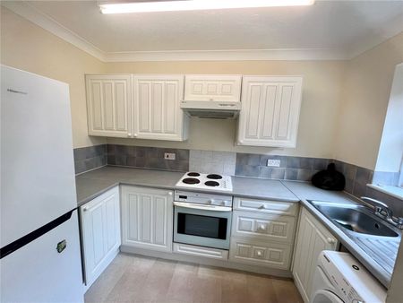 2 bedroom apartment to rent - Photo 4