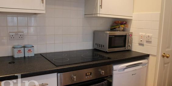 Studio to rent - Photo 3