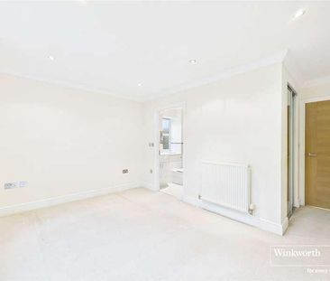 Upcross House, Upcross Gardens, Reading, Berkshire, RG1 - Photo 1