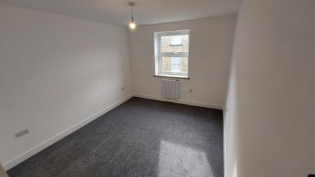 2 bedroom end of terrace house to rent - Photo 5