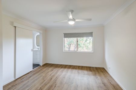 Beautifully Maintained Home With Modern Features - Photo 3