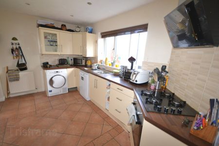 Finsbury Park Close, West Bridgford Nottingham - Photo 5