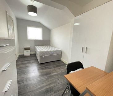 1 bedroom in a house share to rent - Photo 6