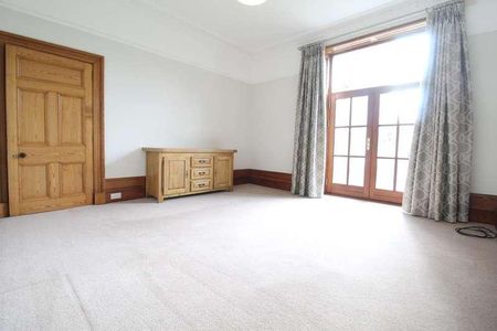 Gladstone Place, Aberdeen, AB10 - Photo 4