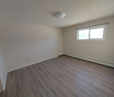 1 Bedroom Unit in Mature Area of Downtown! - Photo 6
