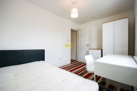 9 Dawlish Road - Photo 5