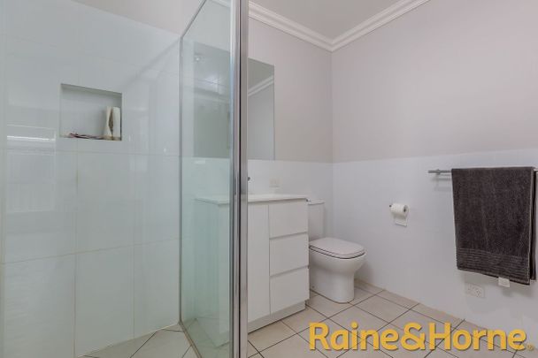 Spacious & Private - Photo 1