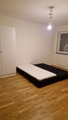 Polhemsgatan, Solna - Photo 3