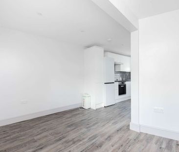 Alden Crescent, Headington, OX3 - Photo 2