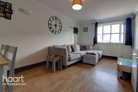 2 bedroom end of terrace house to rent - Photo 2