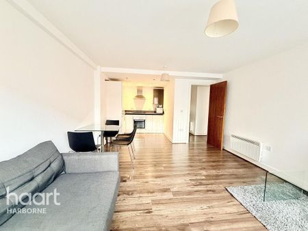 2 bedroom apartment to rent - Photo 3