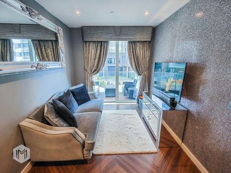 The Lightbox - Photo 4